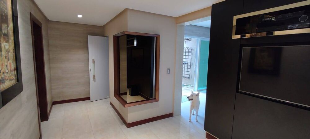 Casa à venda com 3 quartos, 230m² - Foto 2