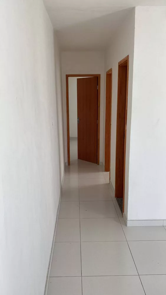 Casa à venda com 2 quartos, 60m² - Foto 6