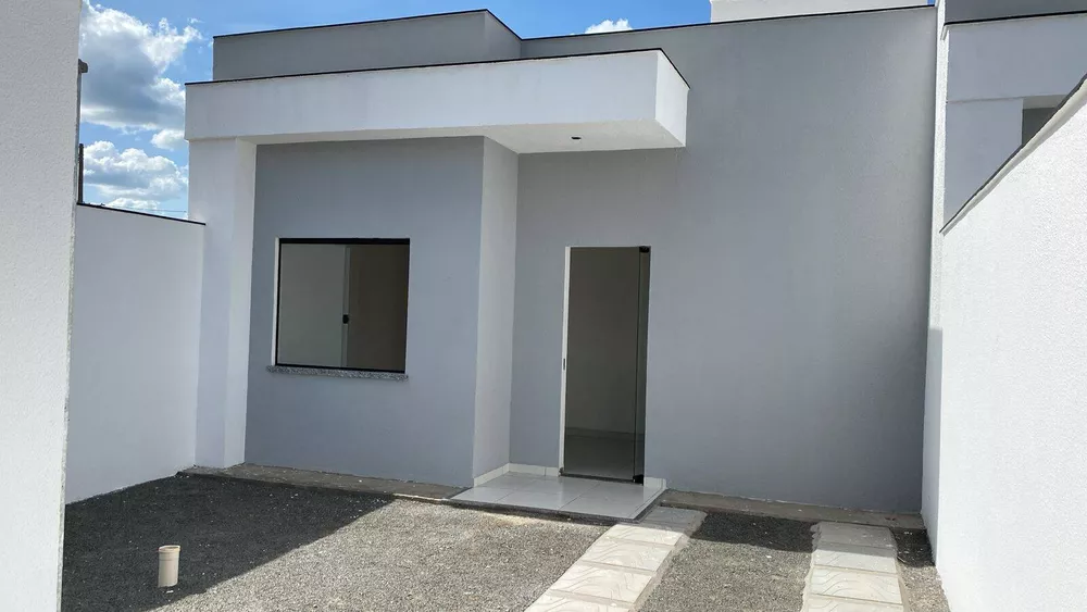 Casa à venda com 2 quartos, 60m² - Foto 2