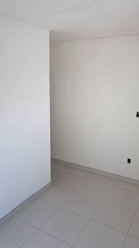 Casa à venda com 2 quartos, 60m² - Foto 5