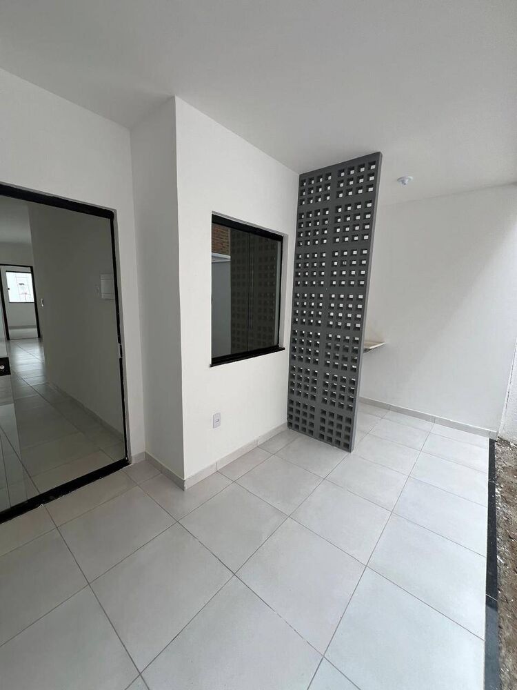 Casa à venda com 2 quartos, 68m² - Foto 4