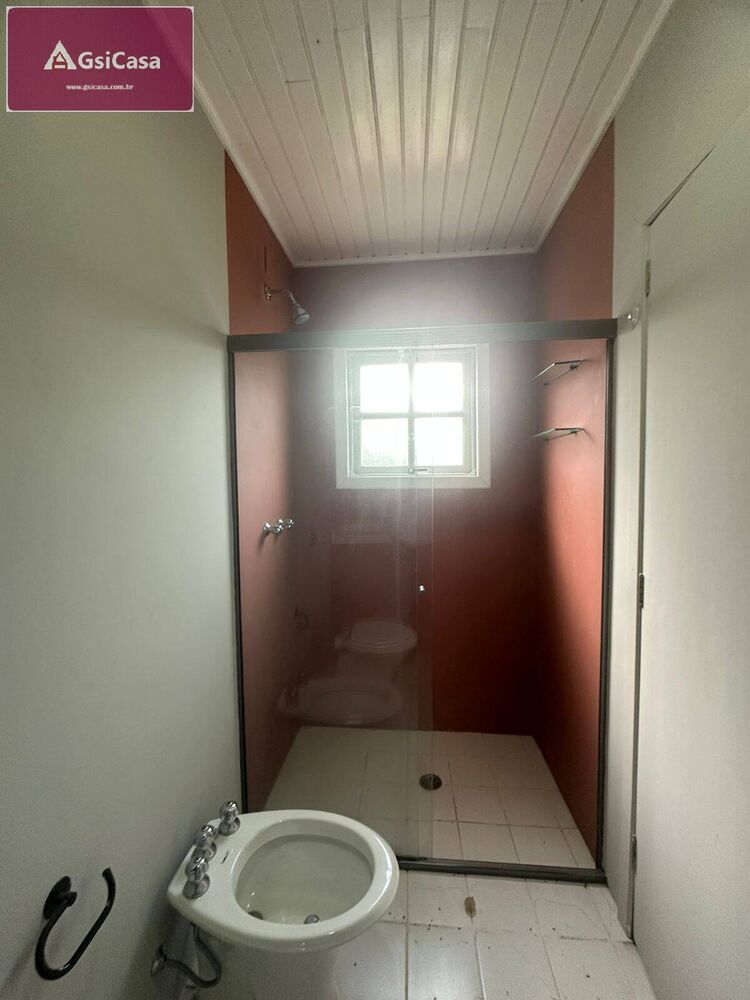 Casa de Condomínio para alugar com 4 quartos, 350m² - Foto 22