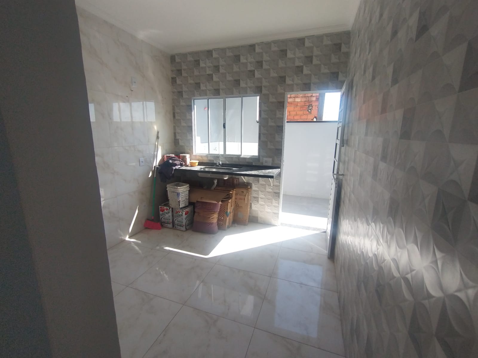 Casa à venda com 2 quartos, 78m² - Foto 3