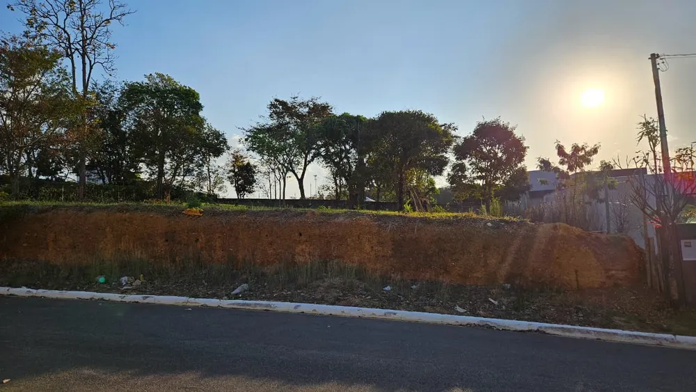 Loteamento e Condomínio, 1000 m² - Foto 1