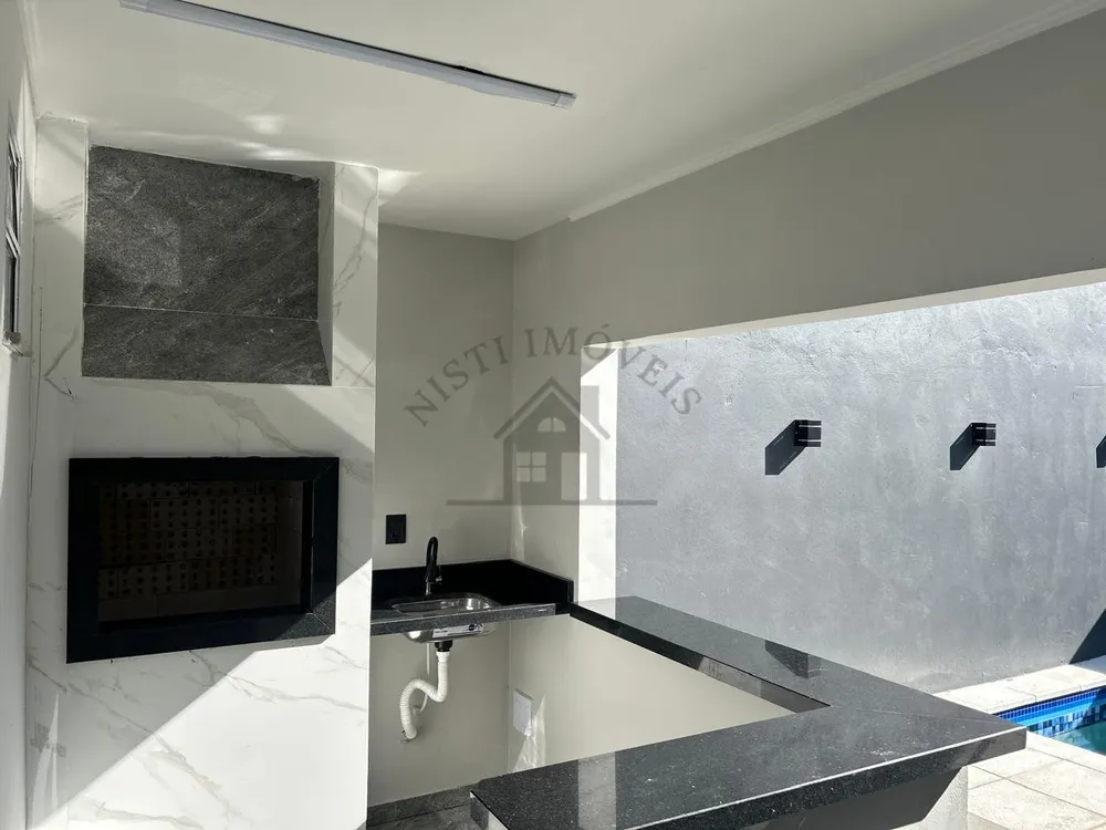 Casa, 3 quartos, 224 m² - Foto 2