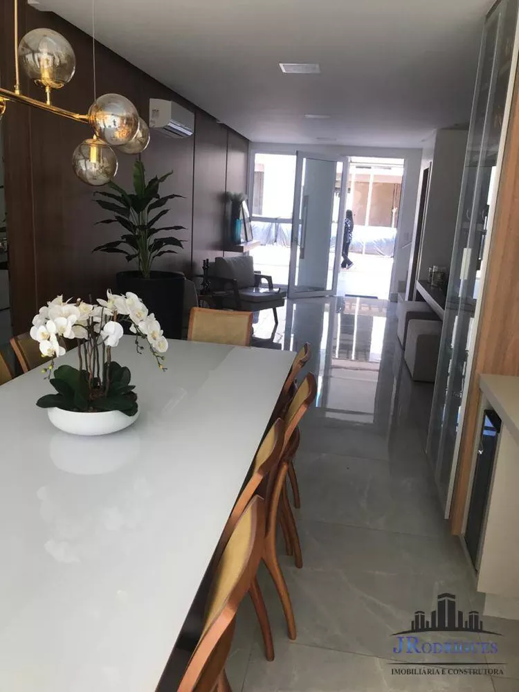 Casa de Condomínio à venda com 4 quartos, 191m² - Foto 4