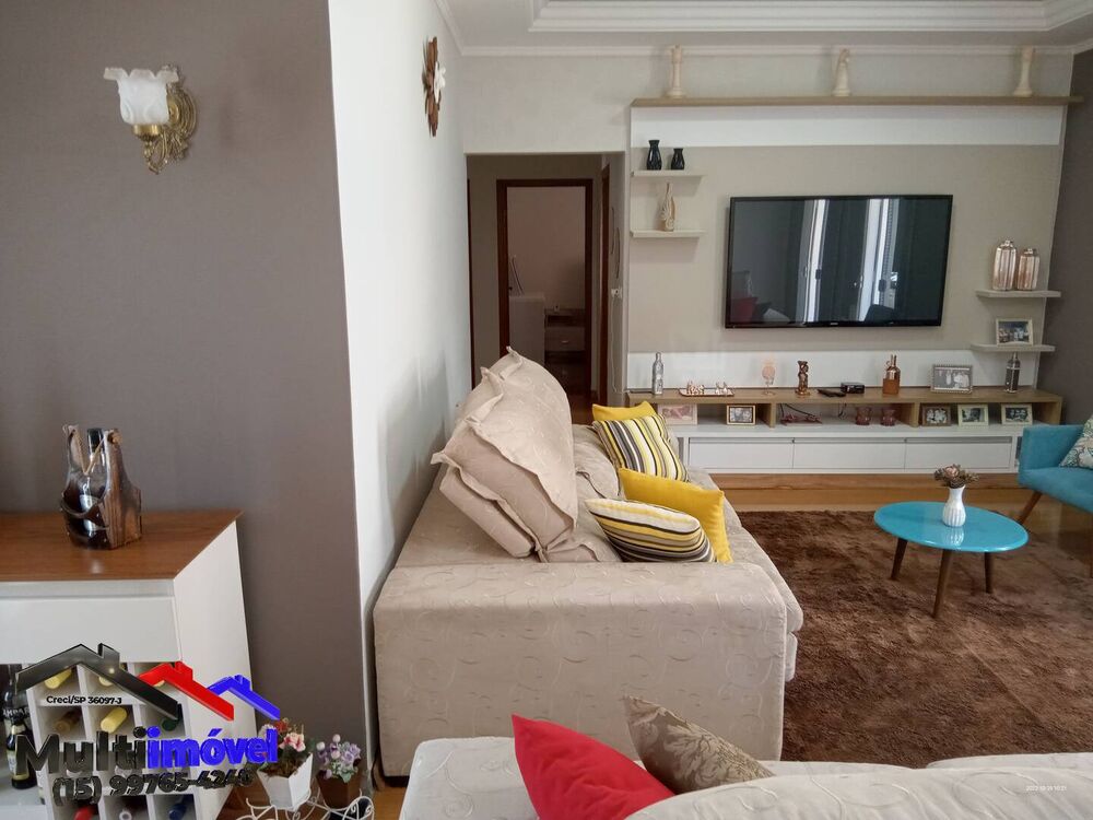 Casa à venda com 4 quartos, 318m² - Foto 1