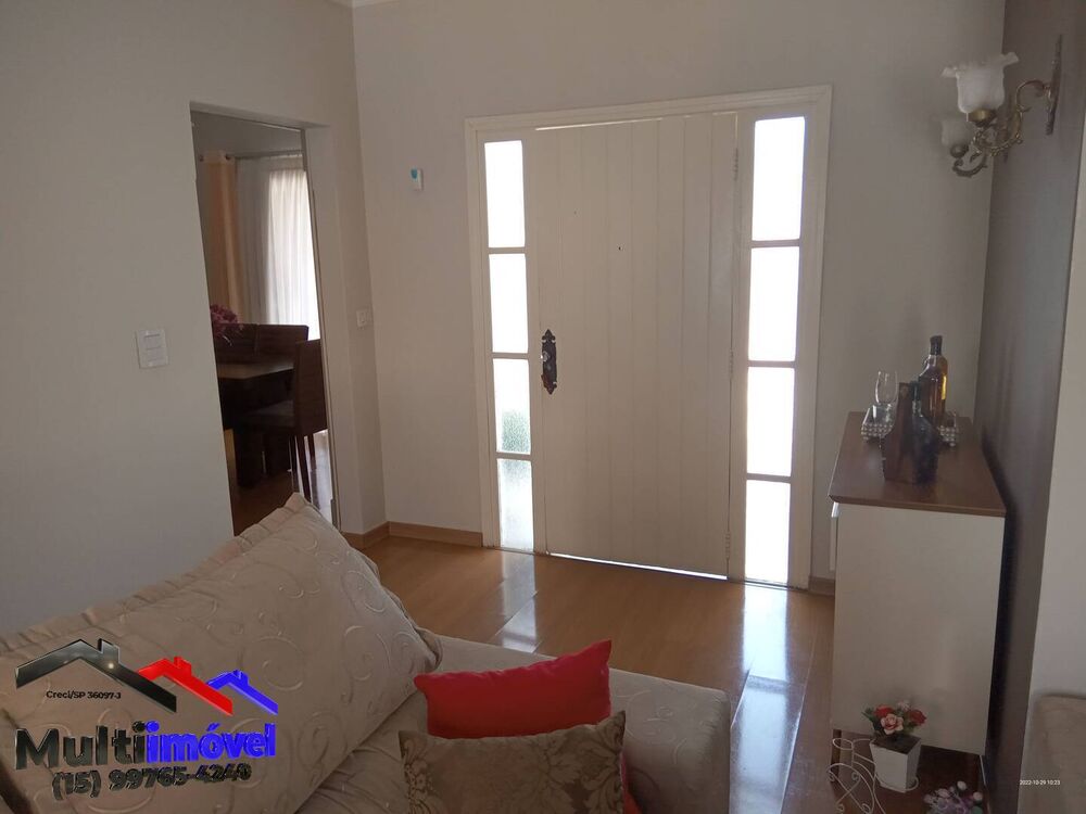Casa à venda com 4 quartos, 318m² - Foto 2