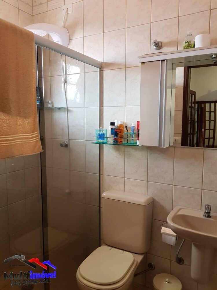 Casa, 5 quartos, 185 m² - Foto 1