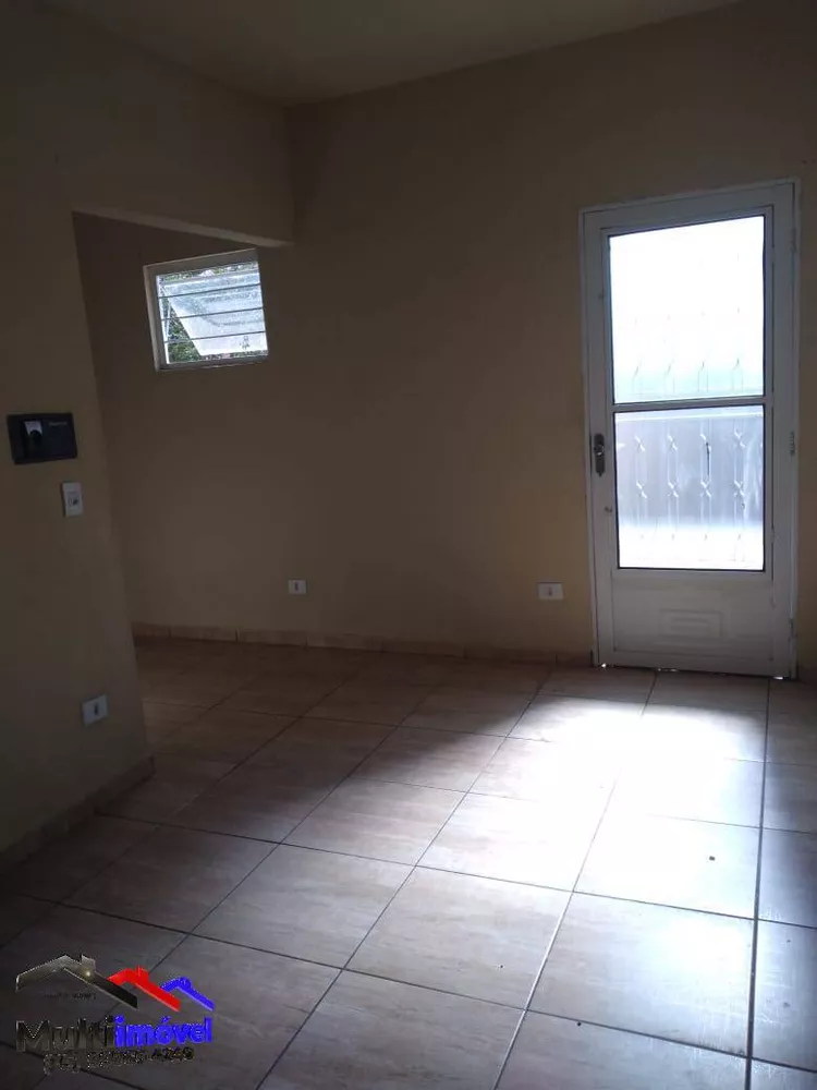 Casa à venda com 3 quartos, 170m² - Foto 2