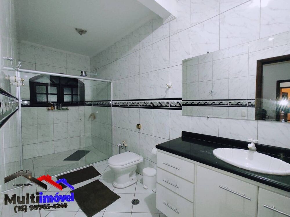 Casa à venda com 4 quartos, 520m² - Foto 1