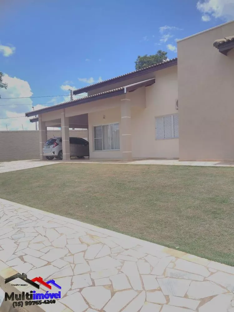 Casa à venda com 3 quartos, 600m² - Foto 2