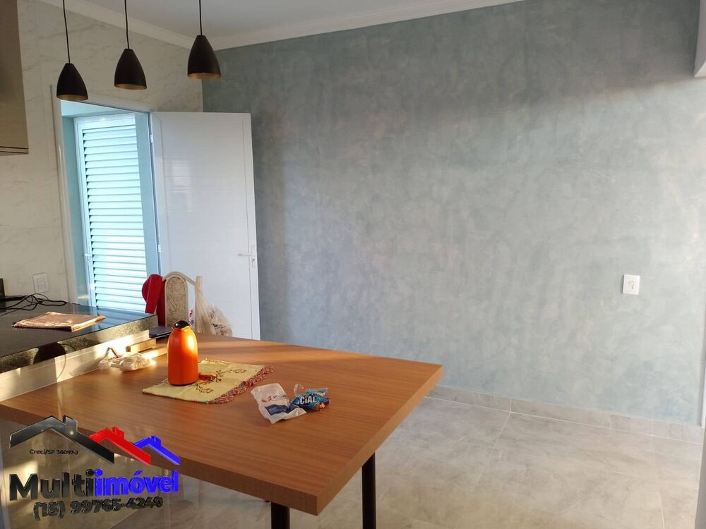 Casa à venda com 3 quartos, 133m² - Foto 1