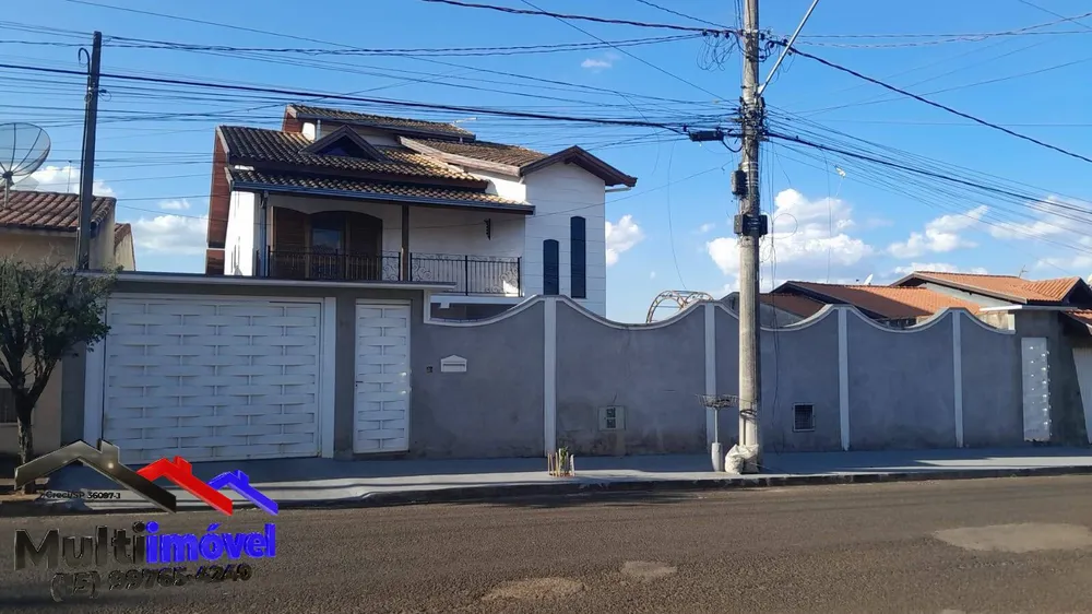 Casa, 3 quartos, 340 m² - Foto 1