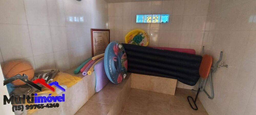 Casa de Condomínio à venda com 3 quartos, 2000m² - Foto 2