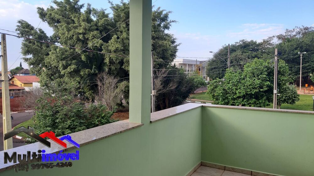 Casa à venda com 3 quartos, 393m² - Foto 2