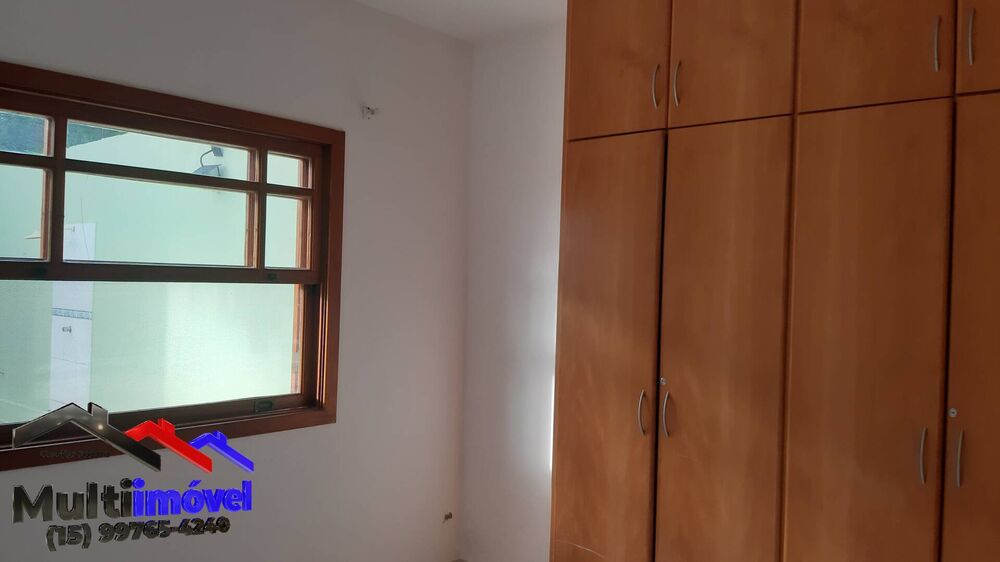 Casa à venda com 3 quartos, 393m² - Foto 1