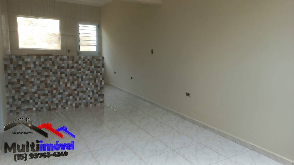 Casa à venda com 2 quartos, 60m² - Foto 4