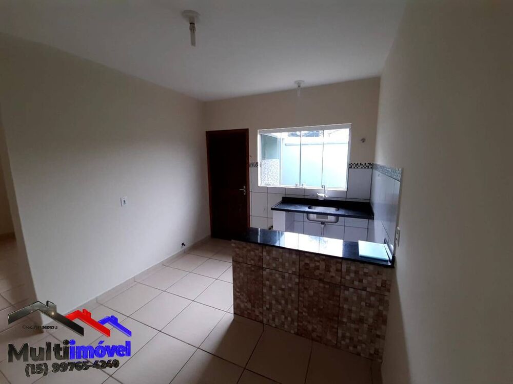 Casa à venda com 2 quartos, 80m² - Foto 1