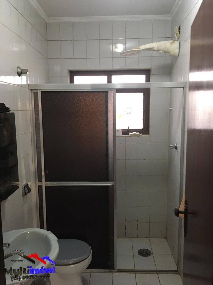 Casa à venda com 3 quartos, 300m² - Foto 4