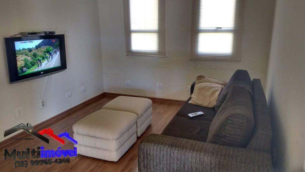 Casa à venda com 4 quartos, 600m² - Foto 2
