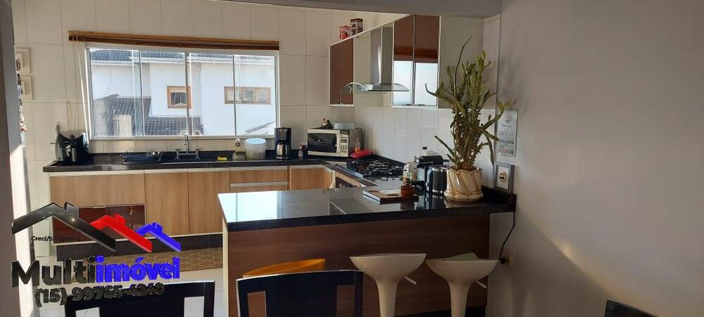 Casa à venda com 4 quartos, 330m² - Foto 3