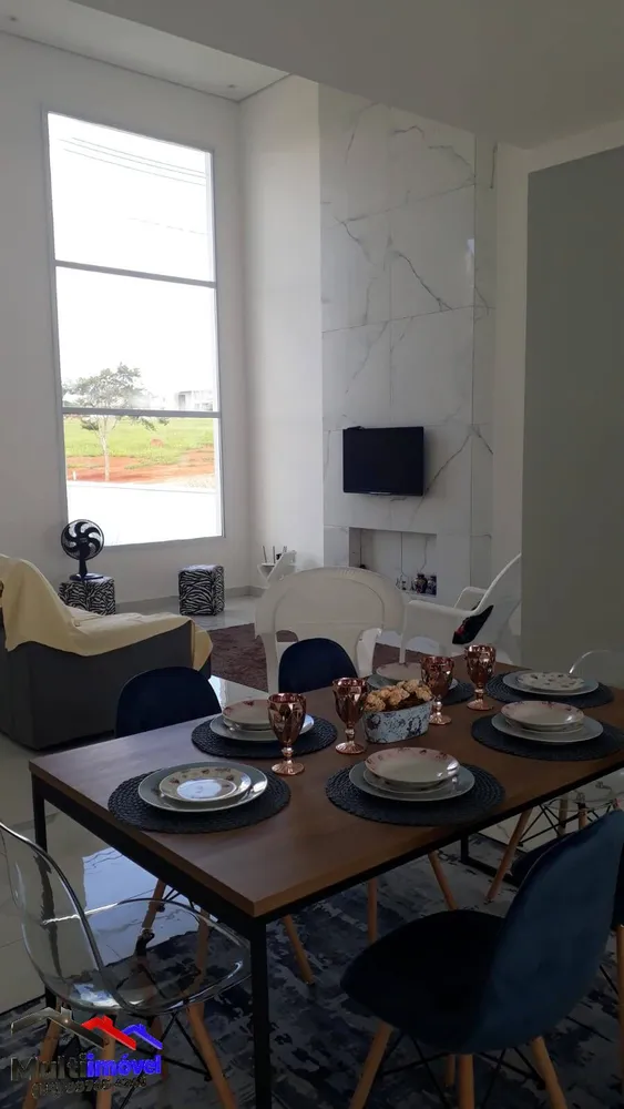 Casa, 3 quartos, 229 m² - Foto 2