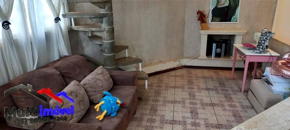 Casa à venda com 3 quartos, 230m² - Foto 2