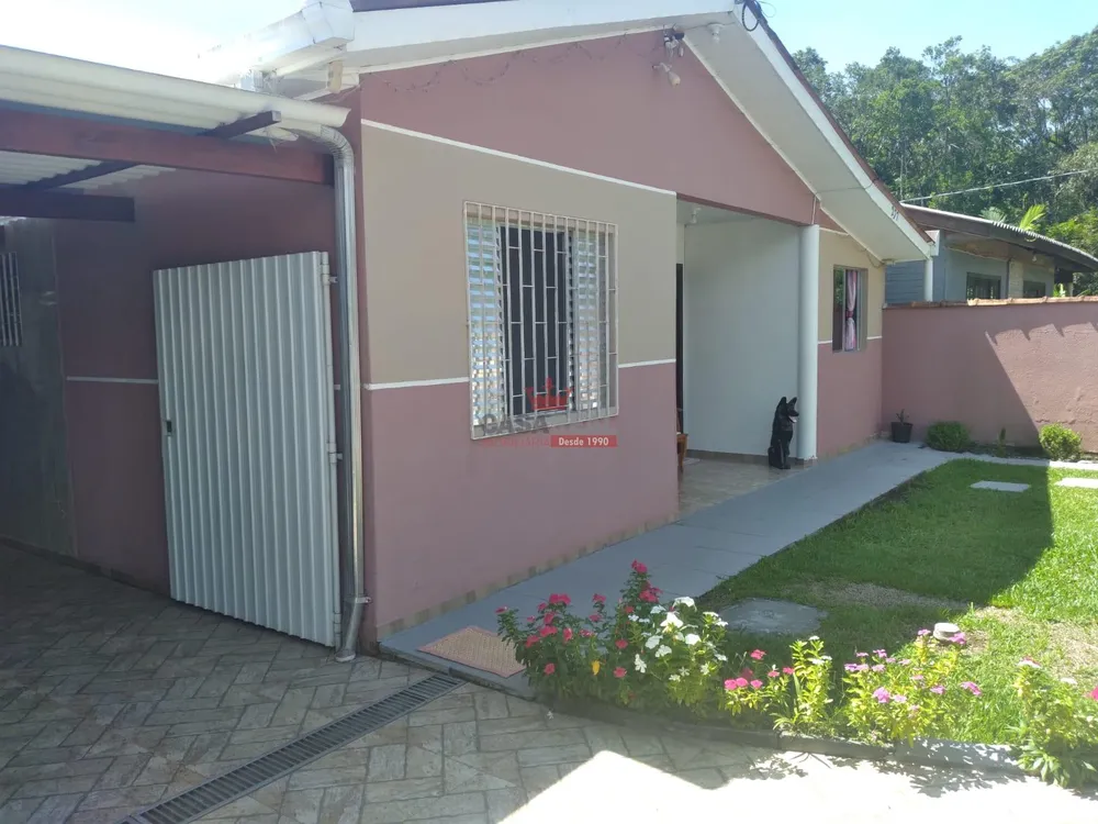 Casa, 4 quartos, 210 m² - Foto 1