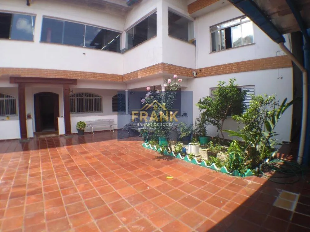 Casa, 1 quarto, 545 m² - Foto 1