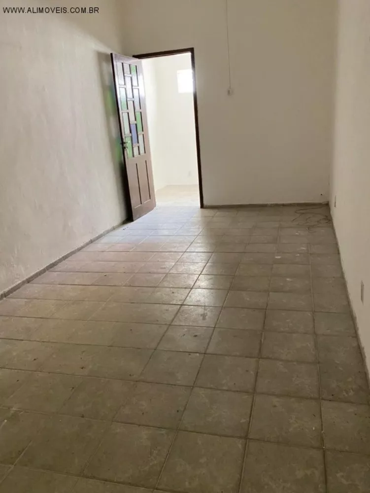 Casa à venda com 10 quartos, 240m² - Foto 6