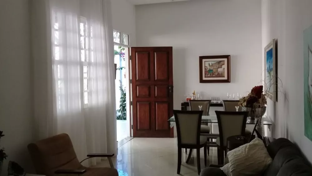 Casa à venda com 6 quartos, 375m² - Foto 4