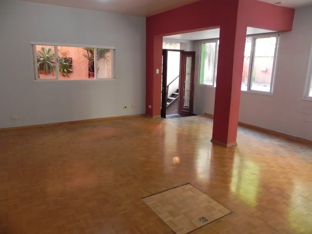 Casa, 3 quartos, 240 m² - Foto 2