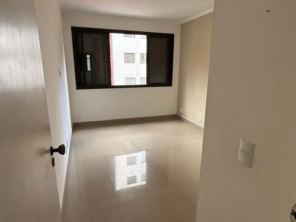 Apartamento, 3 quartos, 160 m² - Foto 1