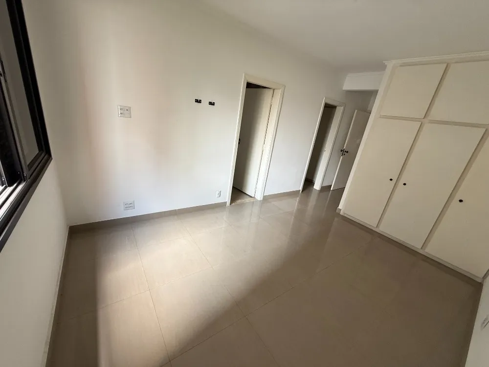 Apartamento, 3 quartos, 160 m² - Foto 2