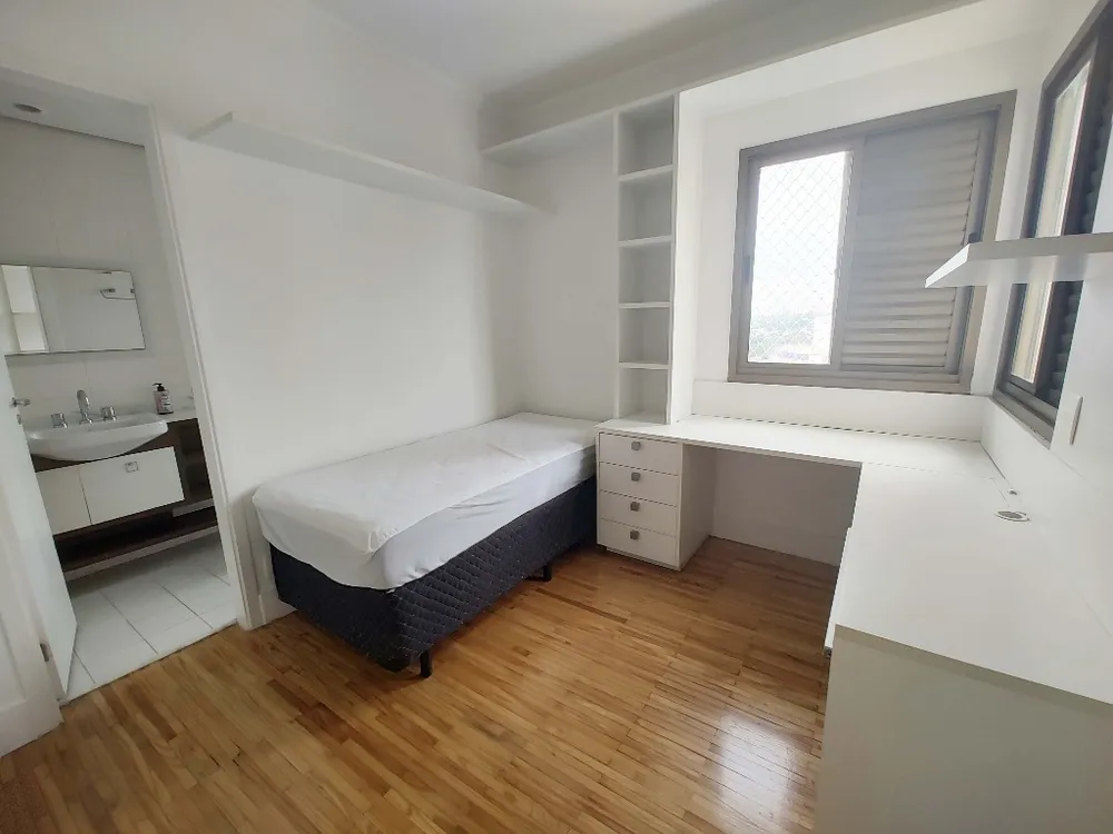 Apartamento, 3 quartos, 147 m² - Foto 1