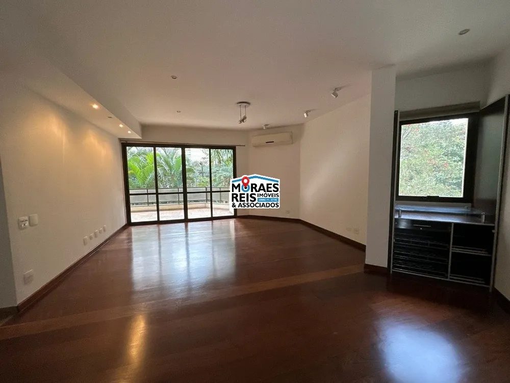 Apartamento, 3 quartos, 197 m² - Foto 2