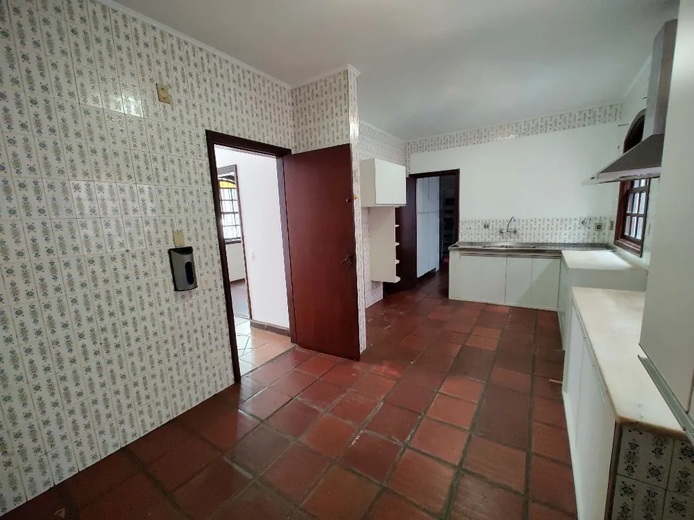 Casa, 3 quartos, 228 m² - Foto 3