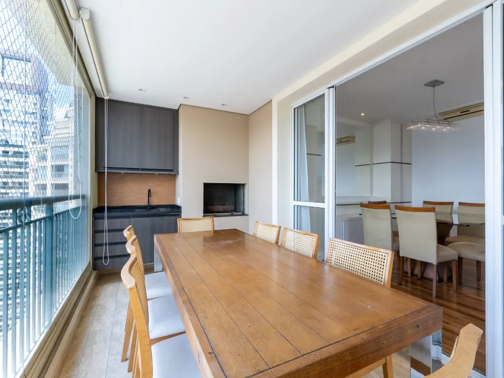 Apartamento, 3 quartos, 168 m² - Foto 1