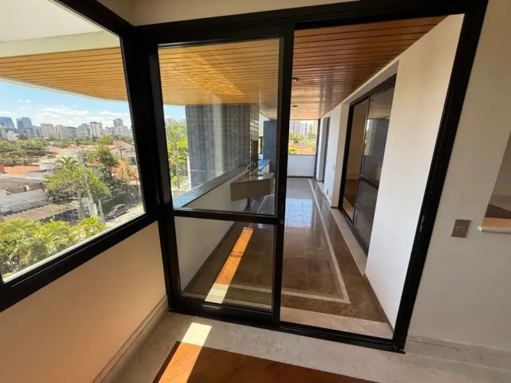 Apartamento, 3 quartos, 216 m² - Foto 1