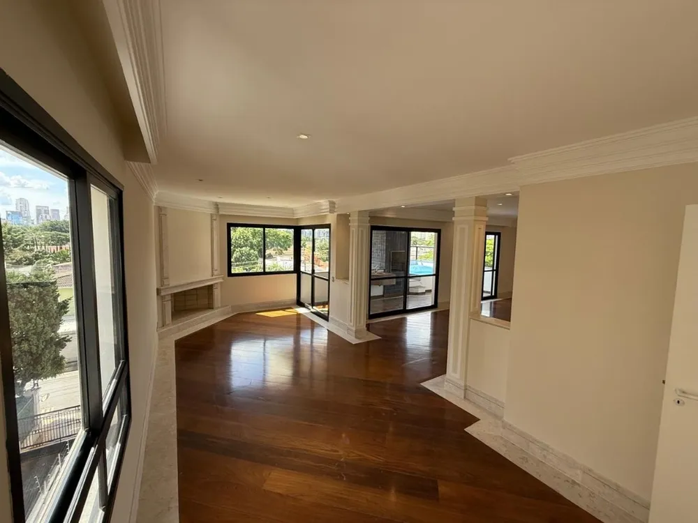 Apartamento, 3 quartos, 216 m² - Foto 2