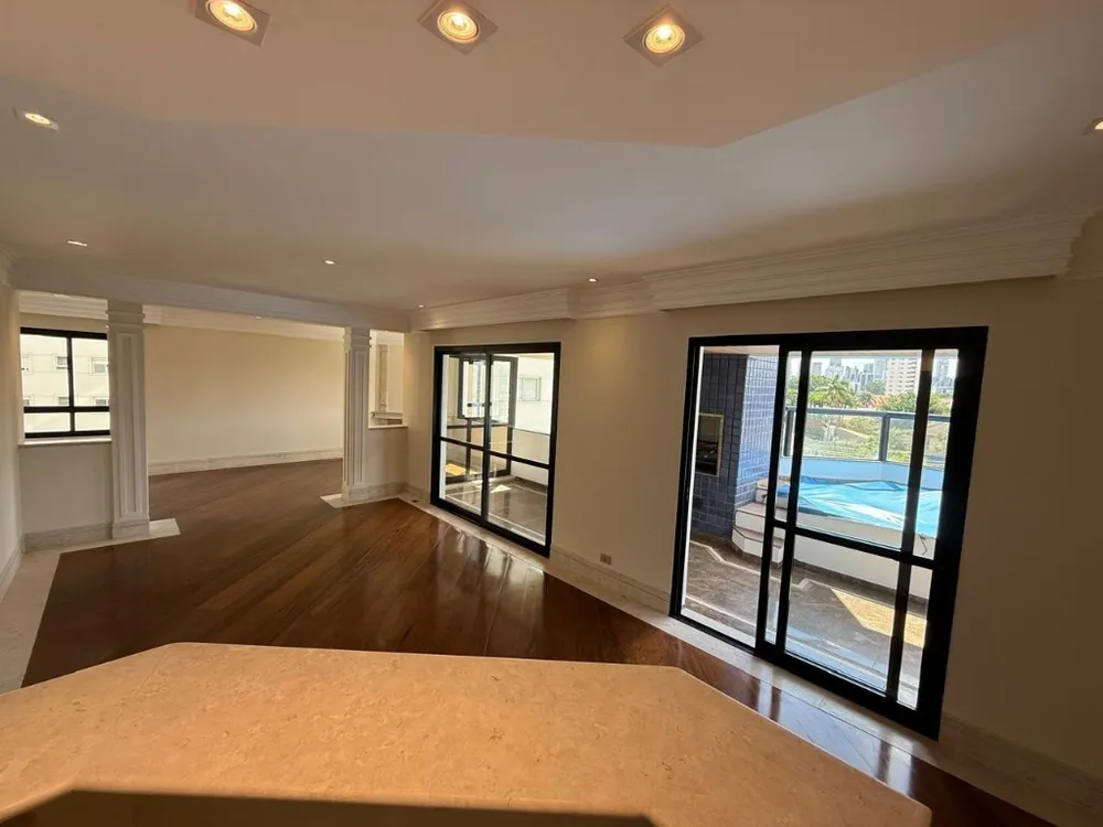 Apartamento, 3 quartos, 216 m² - Foto 4