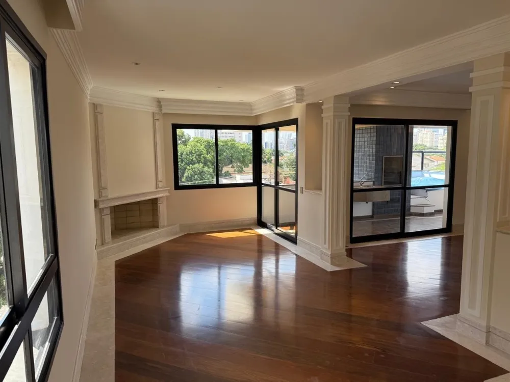 Apartamento, 3 quartos, 216 m² - Foto 1