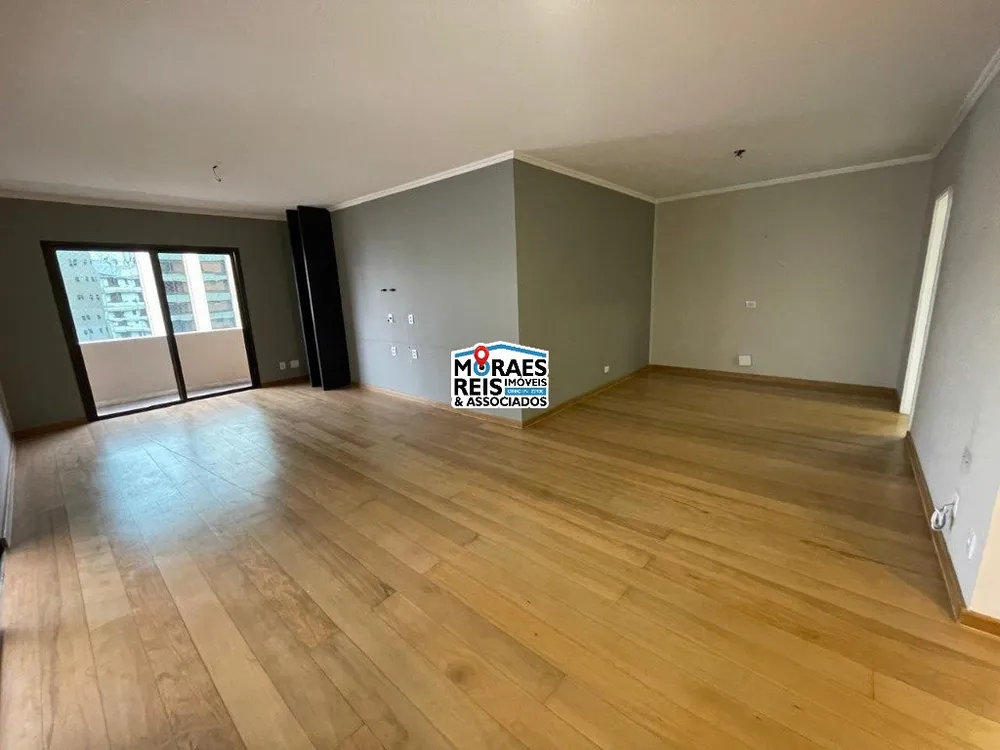 Apartamento, 3 quartos, 209 m² - Foto 1