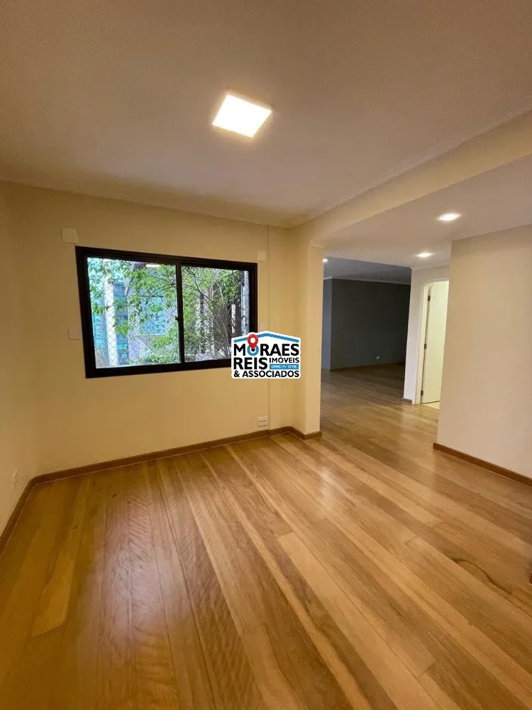 Apartamento, 3 quartos, 209 m² - Foto 2