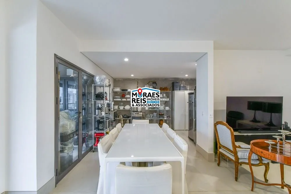 Apartamento, 3 quartos, 186 m² - Foto 1