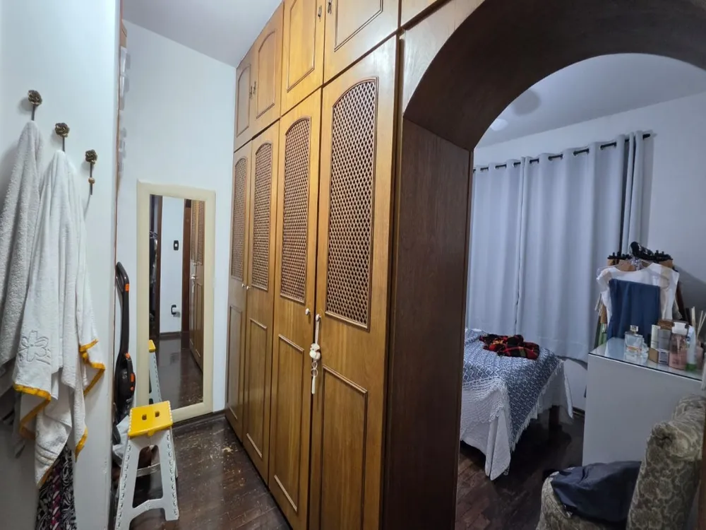 Casa, 4 quartos, 250 m² - Foto 9