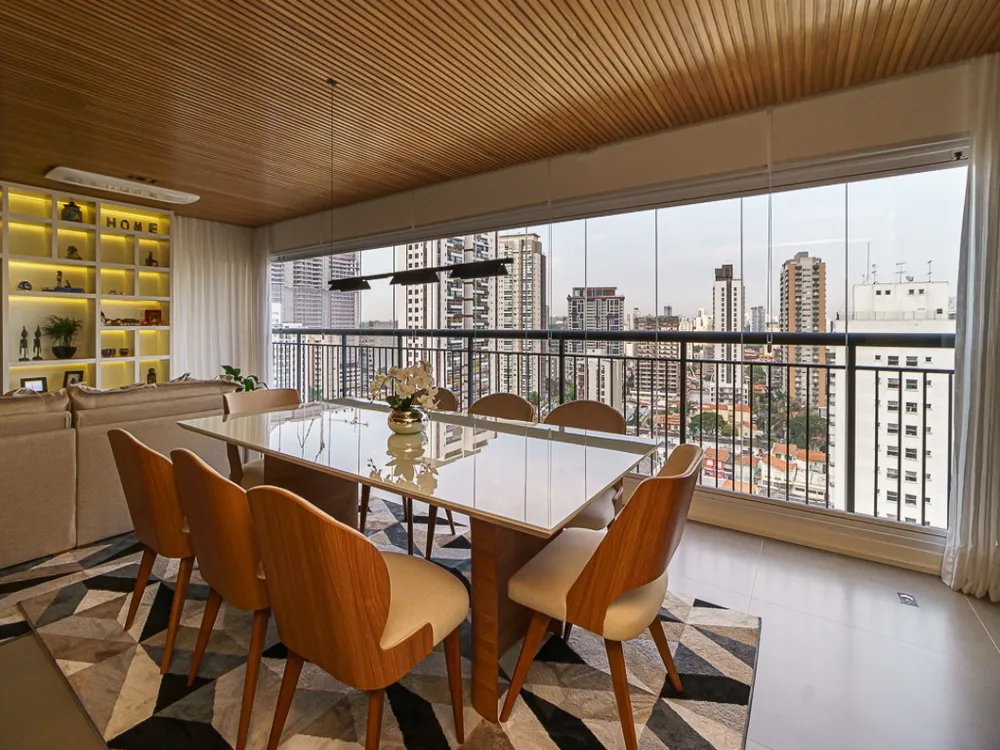 Apartamento, 3 quartos, 213 m² - Foto 1