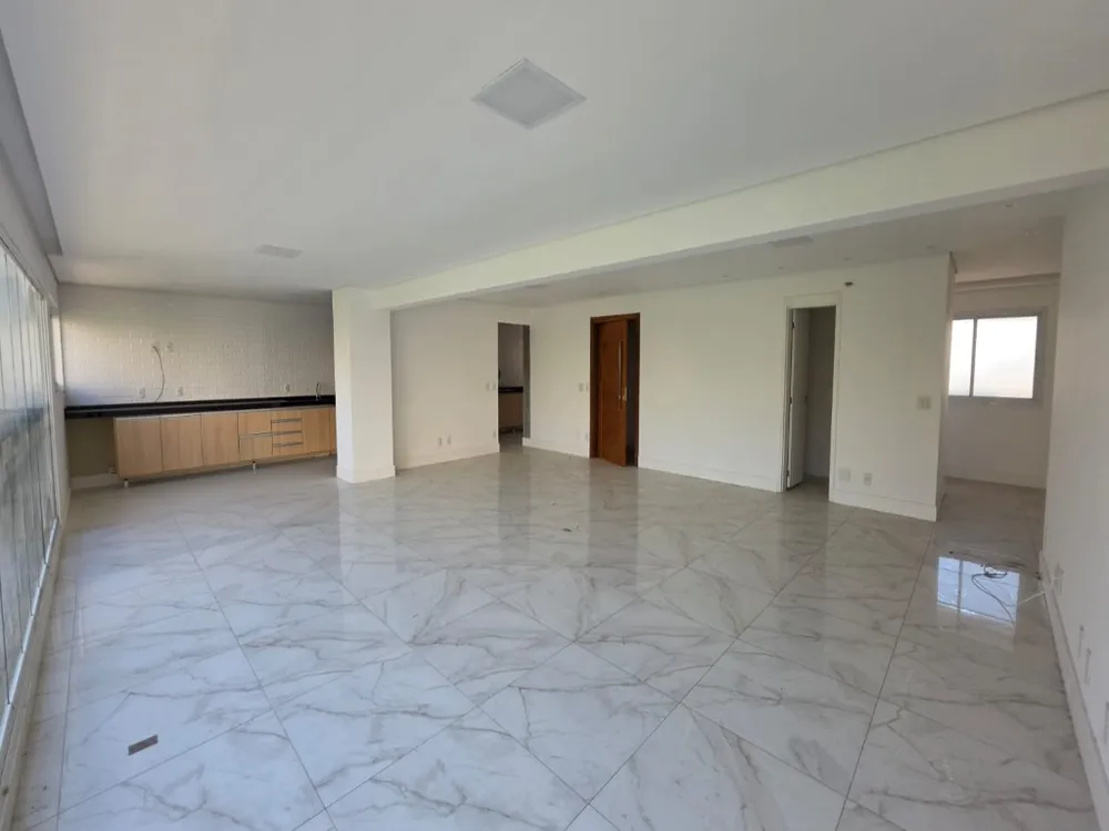 Apartamento, 3 quartos, 213 m² - Foto 3