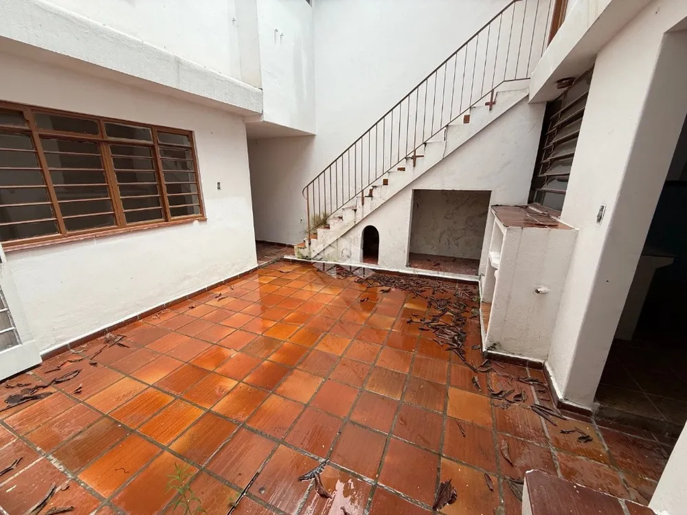 Casa, 5 quartos, 230 m² - Foto 1
